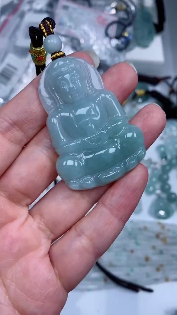 颈饰未镶嵌翡翠吊坠
