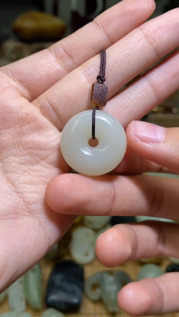 未镶嵌和田玉挂件新疆和田玉平安扣挂件