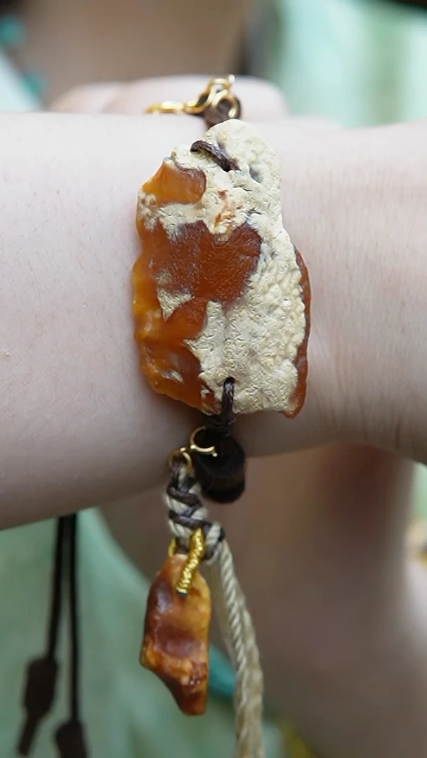 【闪购商品】琥珀裸石未镶嵌原石