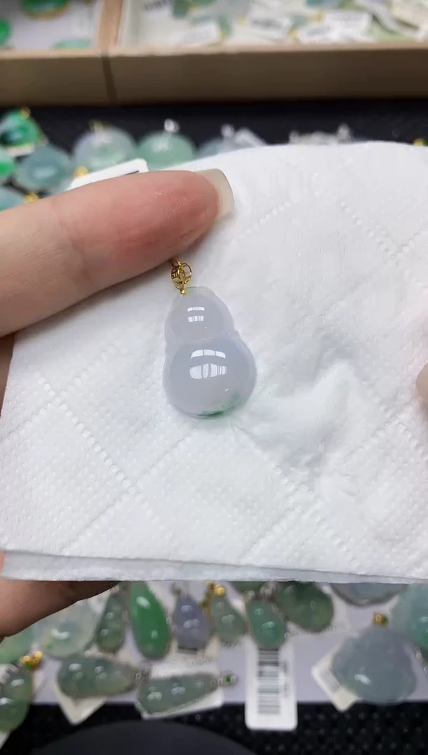 颈饰18K金镶嵌翡翠1111111111