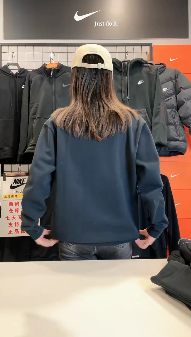 6935 黑色飞人卫衣 XL 150-170斤 不退换