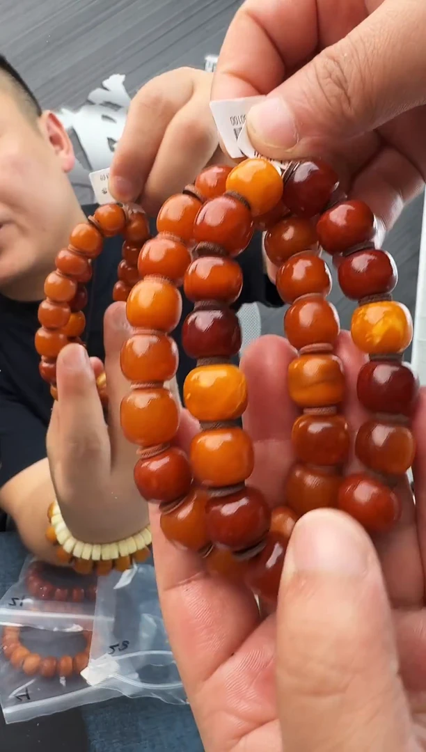 蜜蜡未镶嵌珠宝奇石假一罚十28，14多样性发其一