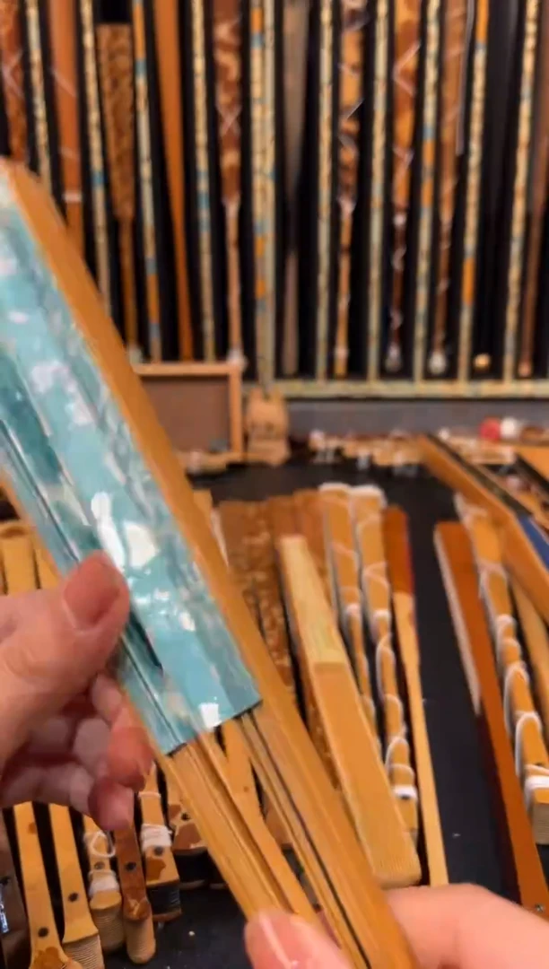 扇子阿****！扇子扇子扇子