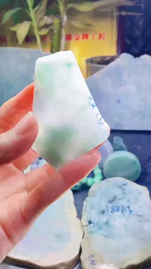 未镶嵌挂件翡翠小雨53