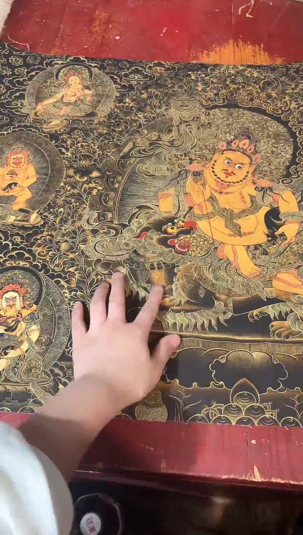 卷轴画龙妹的唐卡tk16117