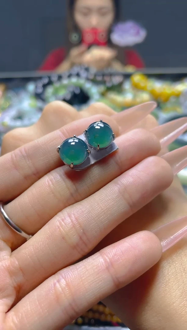 颈饰未镶嵌翡翠/U/翡翠A货，一件也是批发价