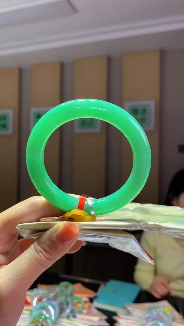 未镶嵌手镯翡翠-C44 圈口55.3