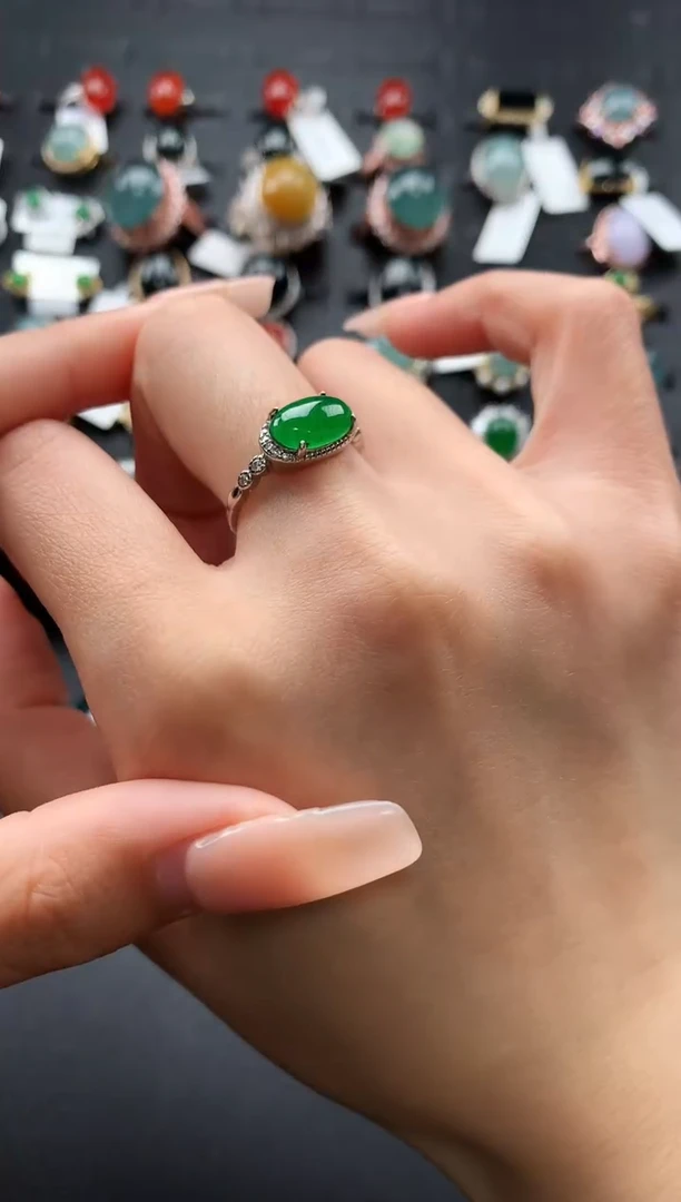 【闪购商品】翡翠戒指银S925镶嵌67587697869