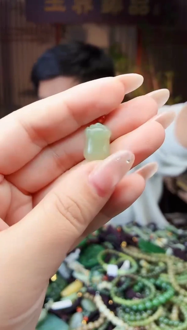 颈饰未镶嵌和田玉多样性发货拍一发一