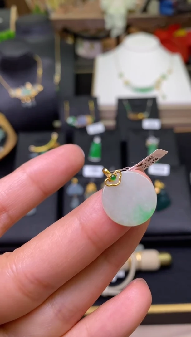 【闪购商品】翡翠颈饰18K金镶嵌净货18034