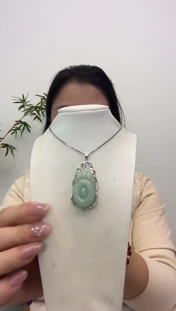 【闪购商品】翡翠吊坠(赠链)银S925镶嵌福贝