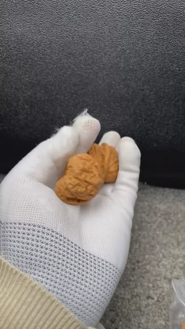 【闪购商品】文玩核桃把件大蛤蟆头