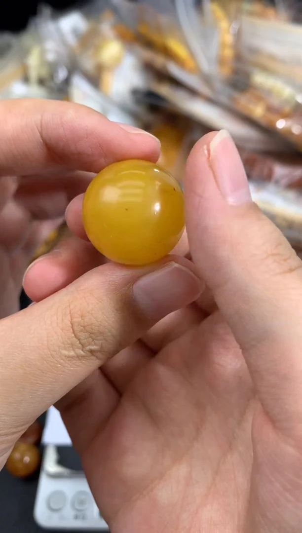 蜜蜡未镶嵌珠宝奇石1