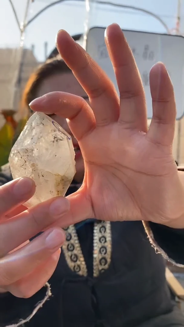 【闪购商品】水晶原石未镶嵌水胆原石DD858