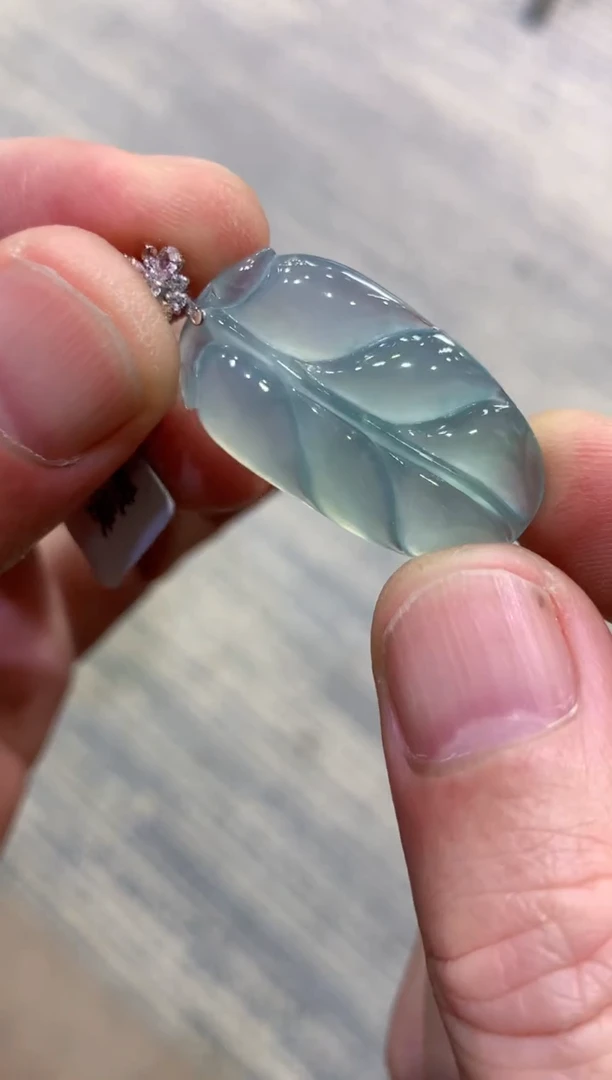 颈饰未镶嵌翡翠天然A货翡翠