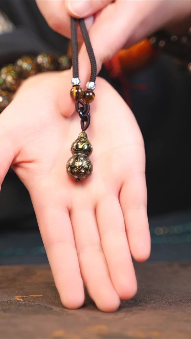 【闪购商品】黑金大漆紫光檀螺钿小脖挂