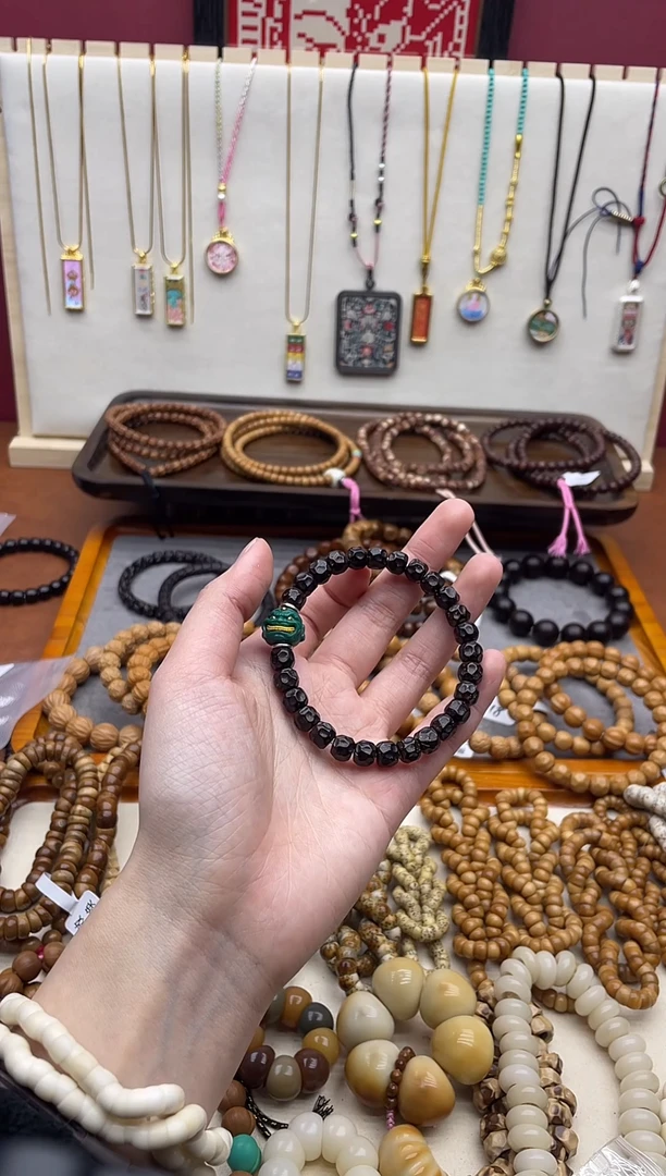 手串椰蒂暖****?印尼椰蒂无相奶酪手串搭配恶僧