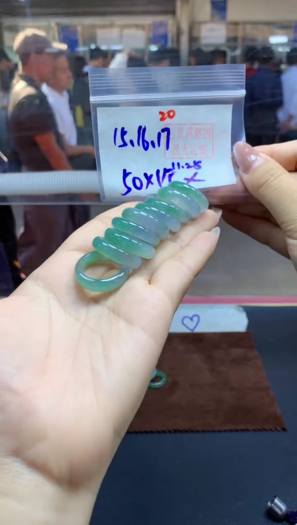 未镶嵌定制翡翠戒圈#50元多样性拍一发一毛货需抛光