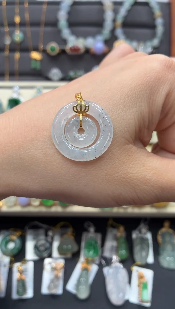 翡翠18K金镶嵌颈饰天然翡翠A货