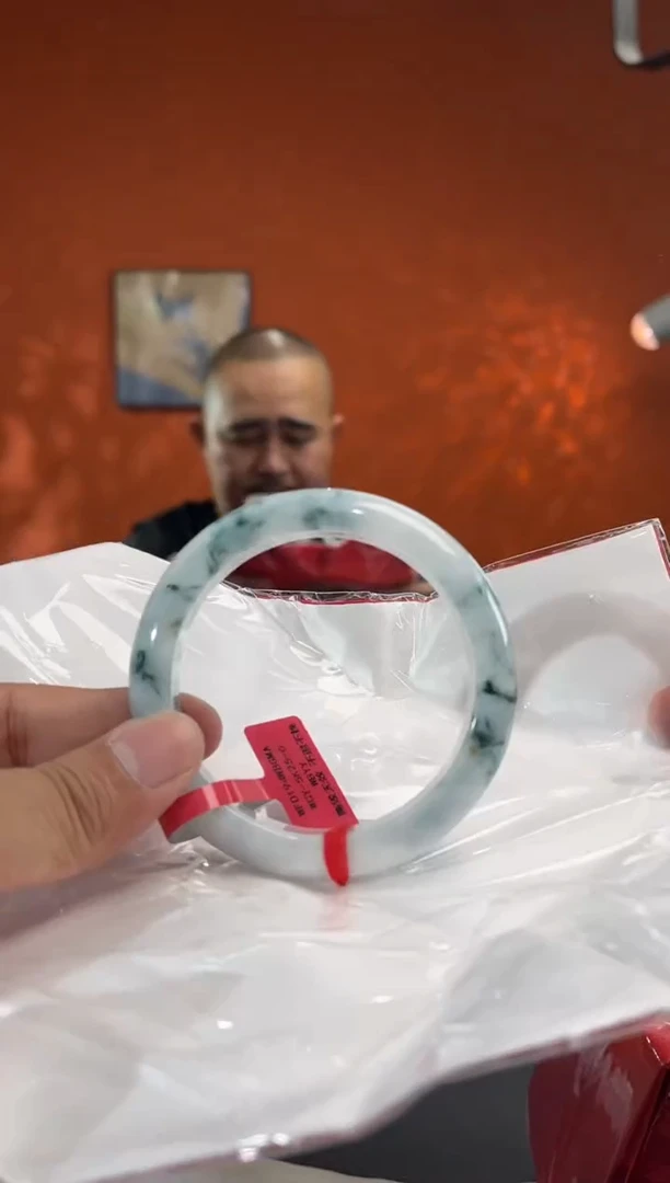 未镶嵌手镯翡翠15 62