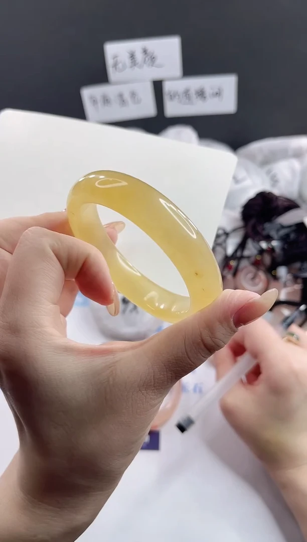 未镶嵌手镯石英质玉多样性发货L101