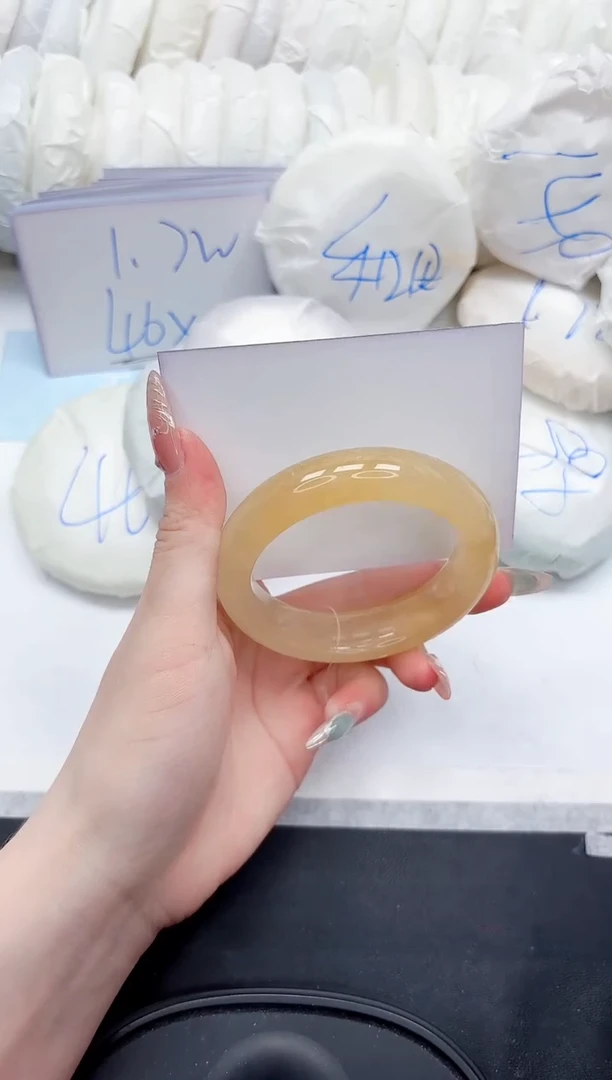 石英质玉手镯未镶嵌325-56