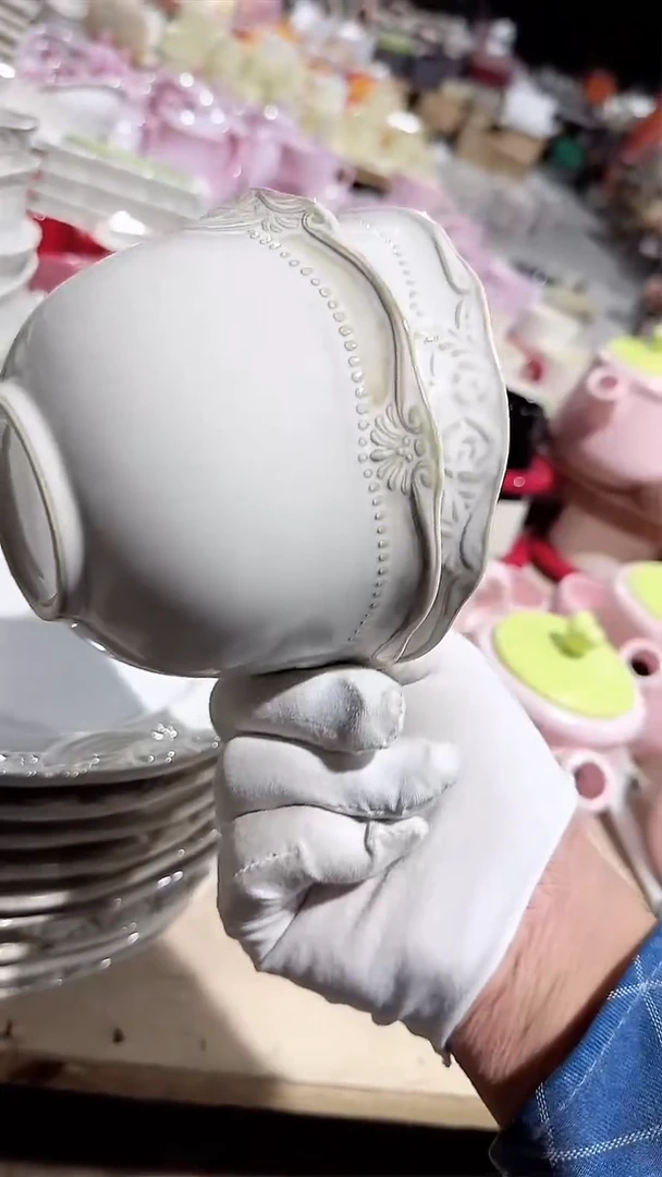 瓷片2个米饭碗微瑕 凑满20元包邮