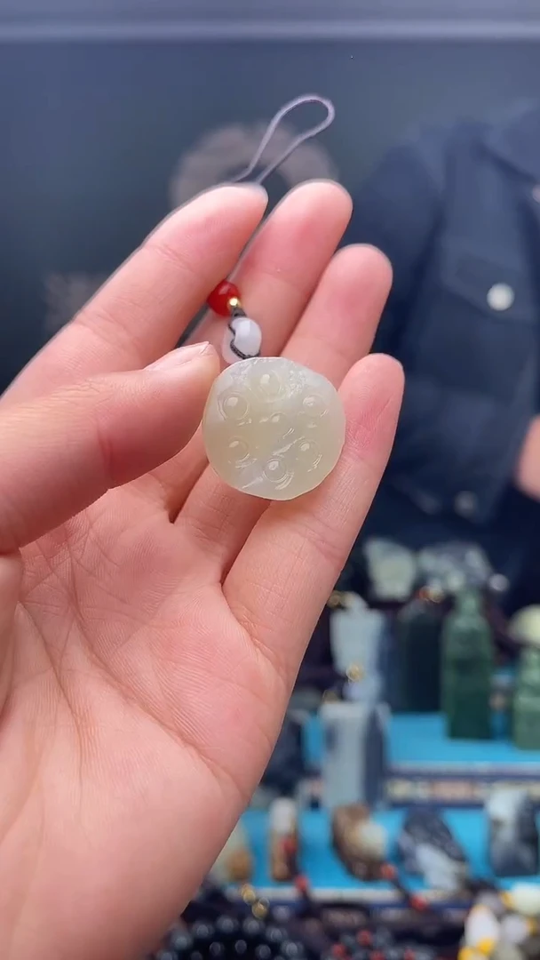 未镶嵌和田玉挂件1