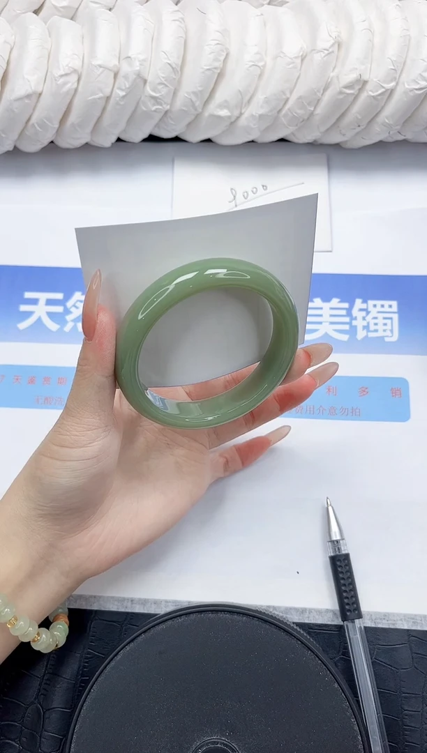 未镶嵌手镯石英质玉87-57