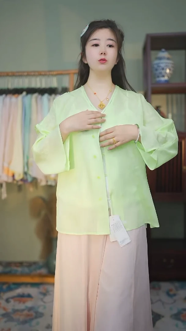 刺绣L码130斤内百搭款上衣单层