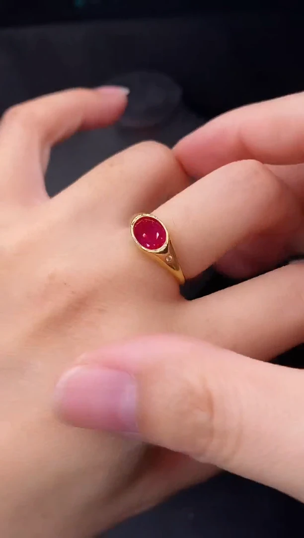3克拉红宝石（处理）欧美风戒指