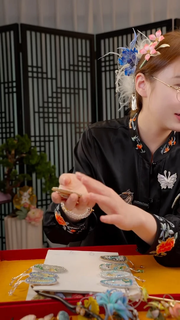 刺绣沉*ò非遗苏绣绒花
