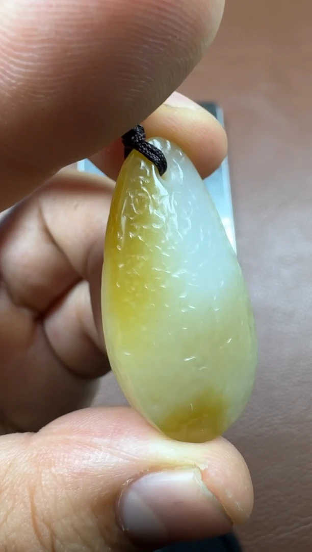 颈饰未镶嵌和田玉「**丘1