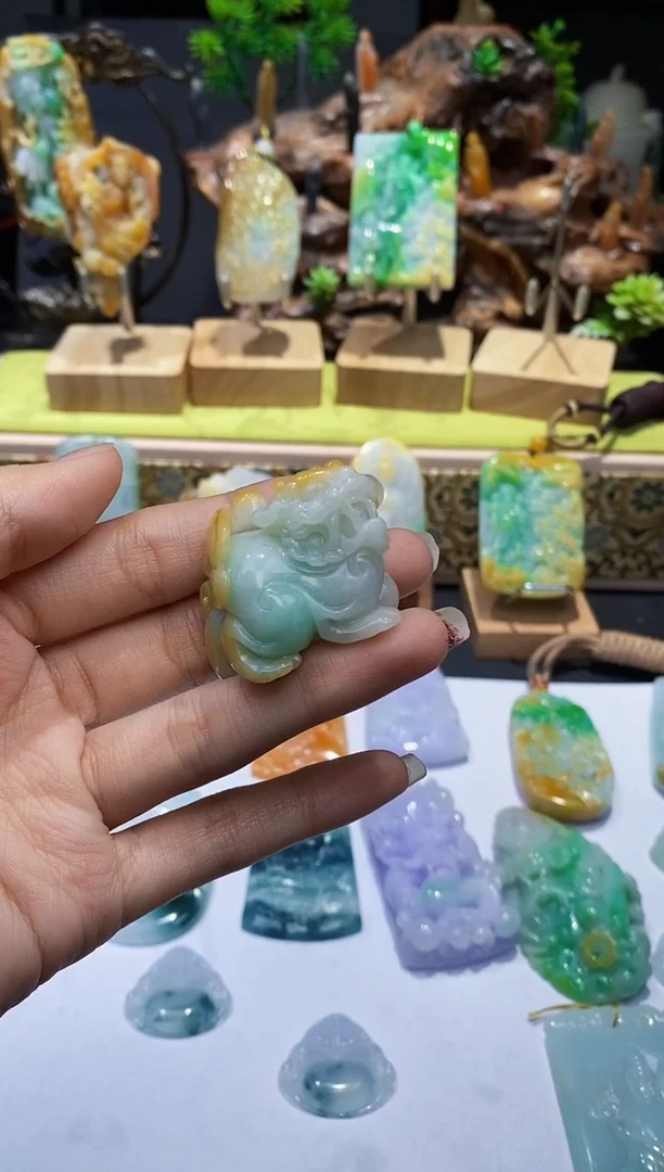 【闪购商品】定制翡翠未镶嵌翡翠A货