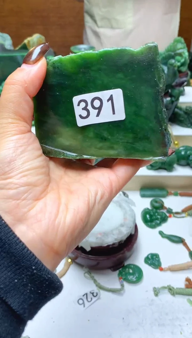 未镶嵌和田玉摆件1