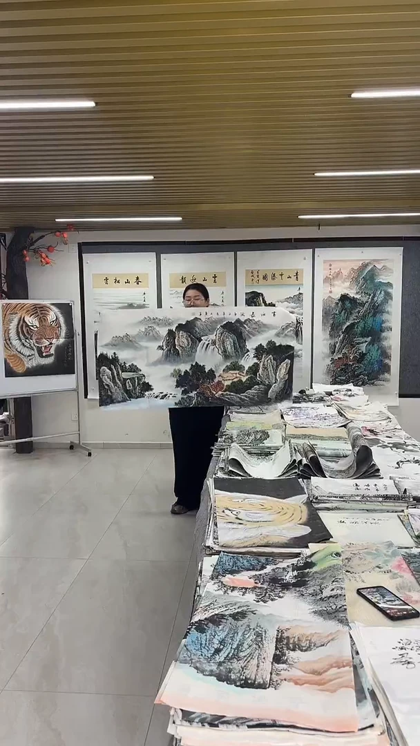 国画丹青专属福利-四尺整张富水长流带证书