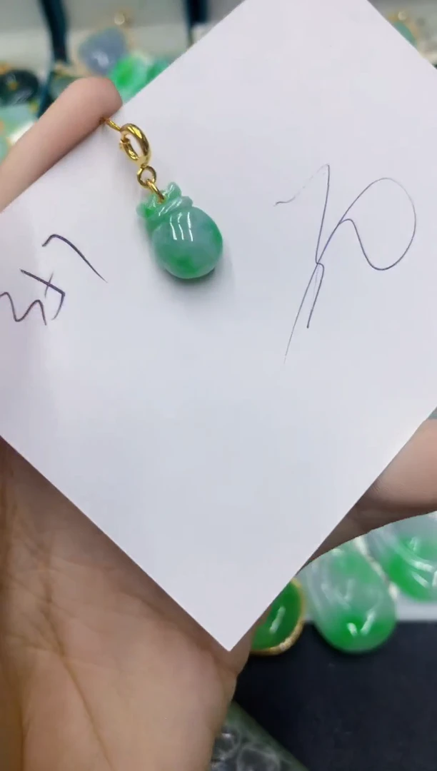 翡翠未镶嵌颈饰111111