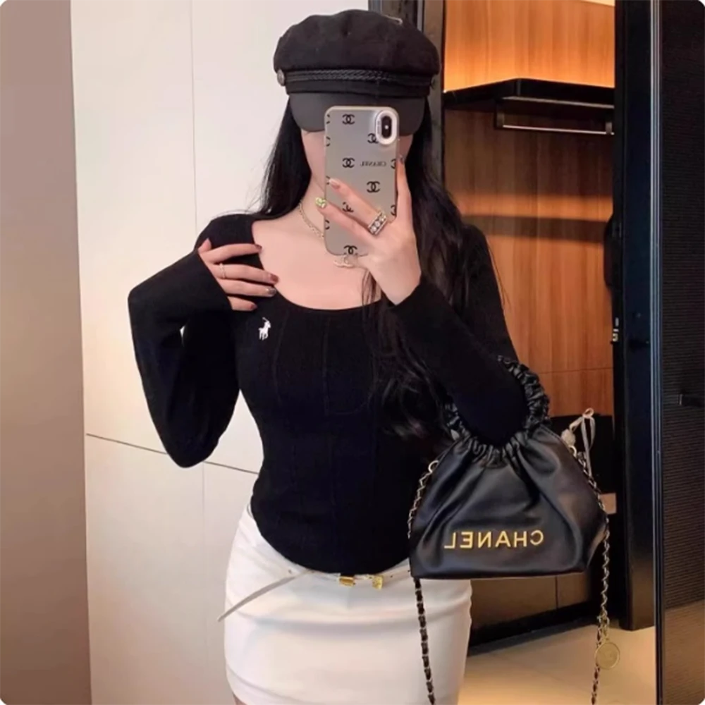 气质立体肌理线条刺绣修身针织衫秋冬季收腰显瘦弧形上衣W1068