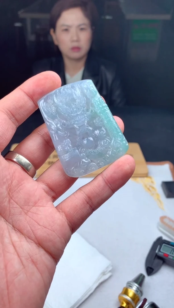 未镶嵌定制翡翠天****.12421321231