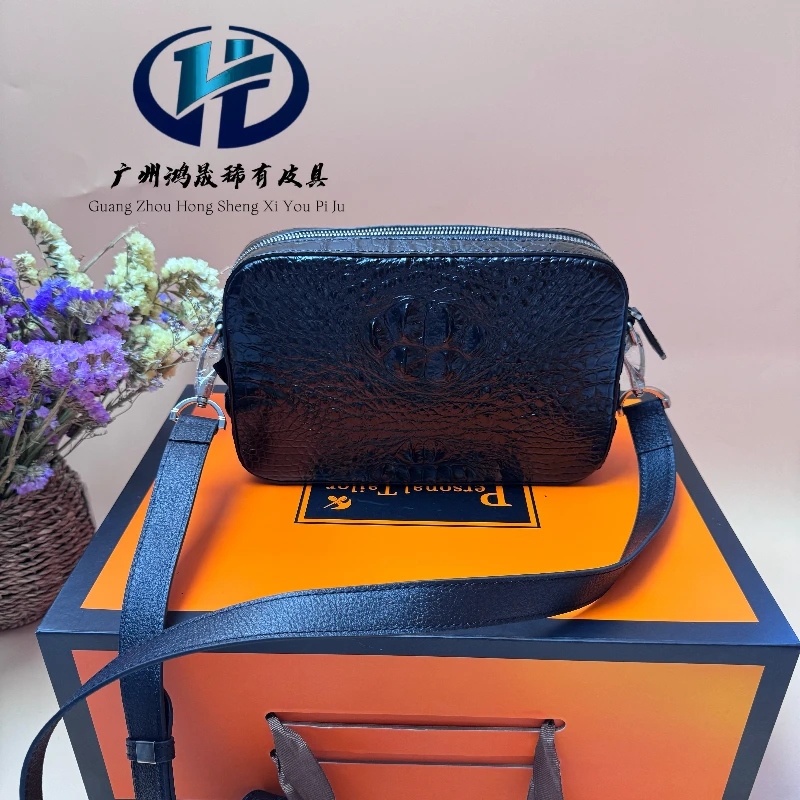 时尚百搭潮流鳄鱼皮男士休闲单肩包