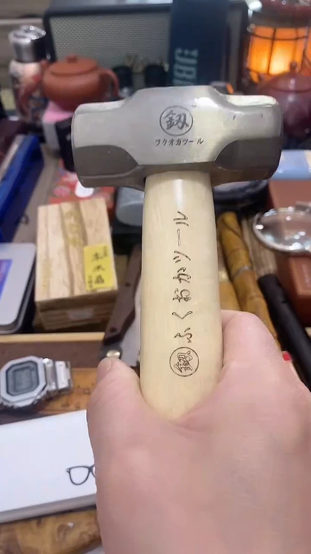 瓷片闪购商品  如图所示