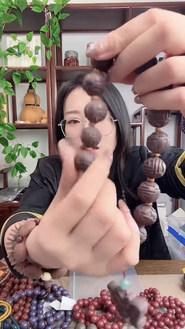泥塑五香丸的福字手持