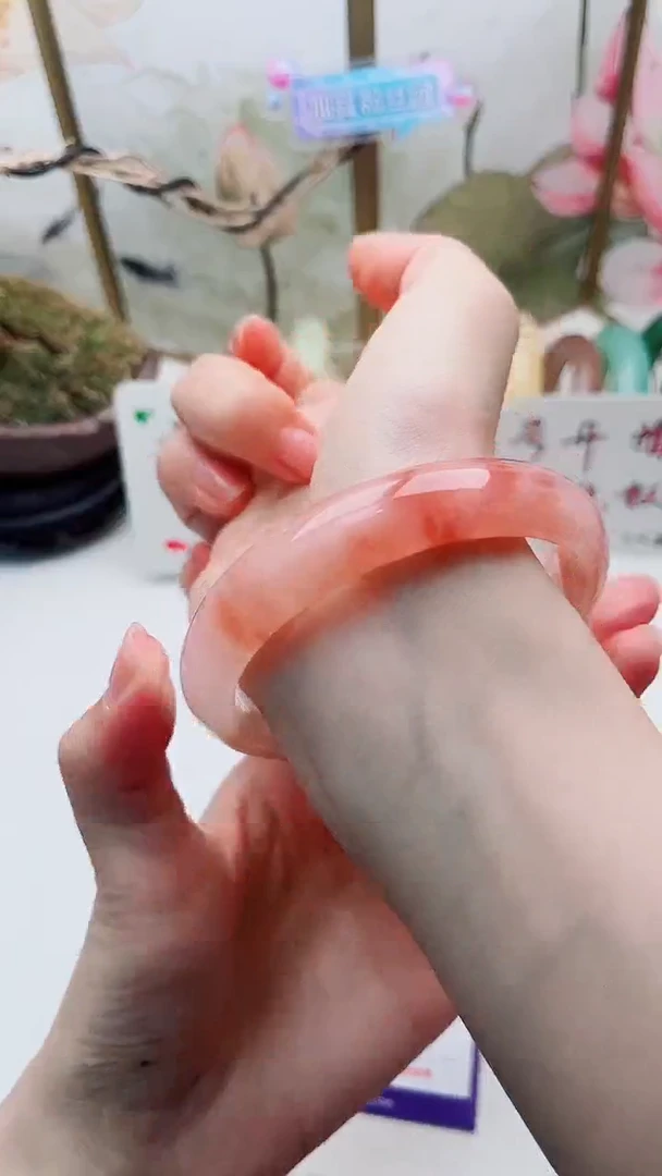 石英质玉手镯未镶嵌L147微色差62.9mm