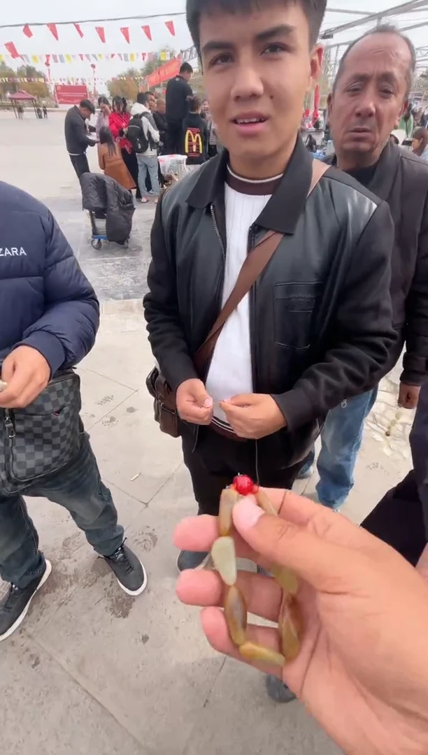 未镶嵌和田玉挂件和田玉