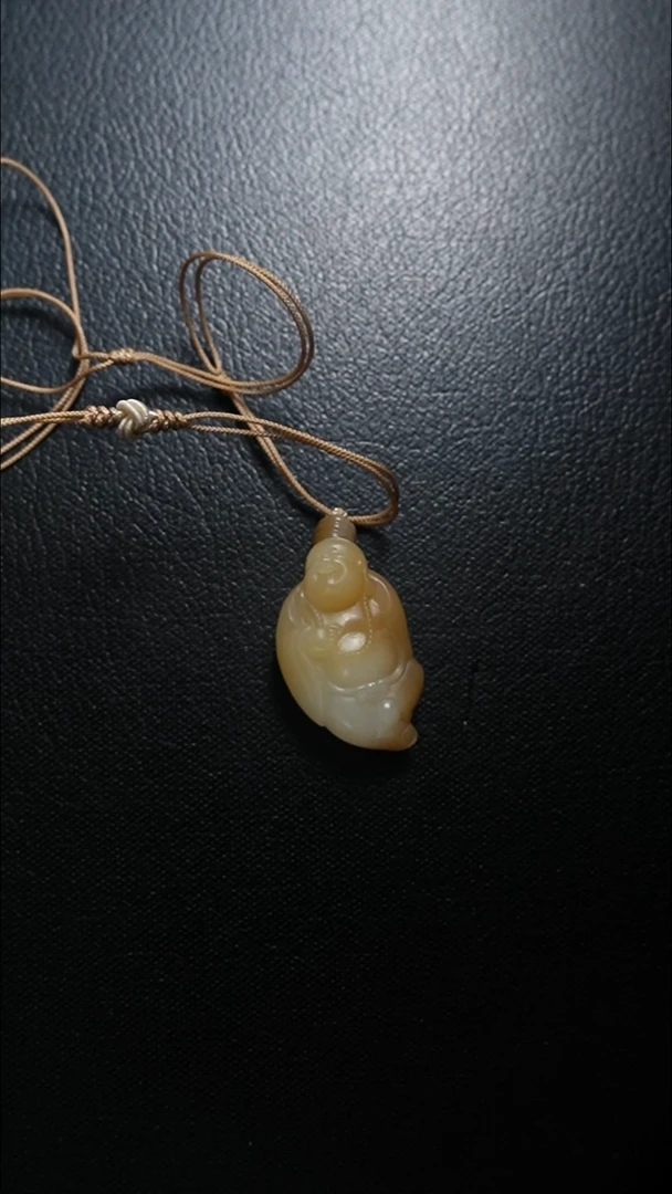 颈饰未镶嵌和田玉佛公