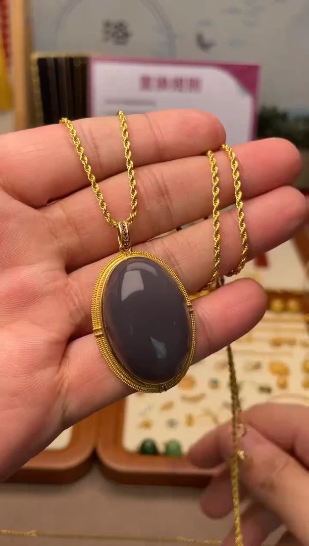 吊坠(不含链)18K金镶嵌和田玉烟紫蛋面