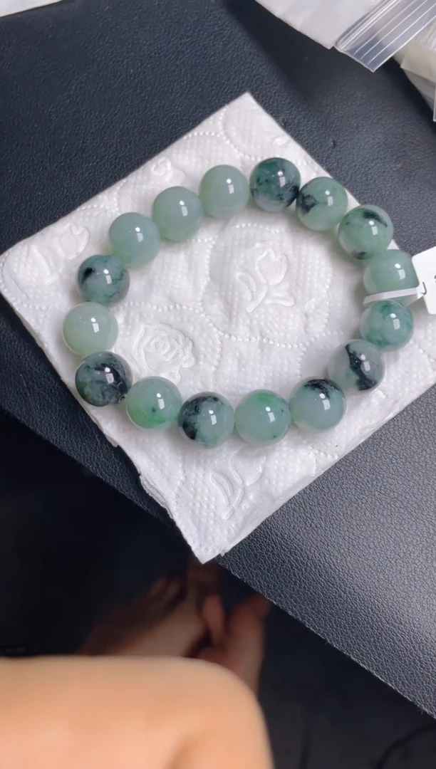 定制翡翠未镶嵌翡翠珠串