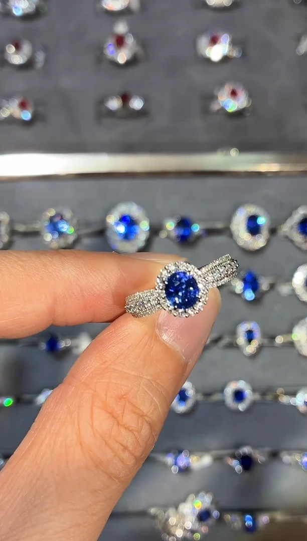 戒指蓝宝石18K金镶嵌【闪购】1.25ct/七天鉴赏