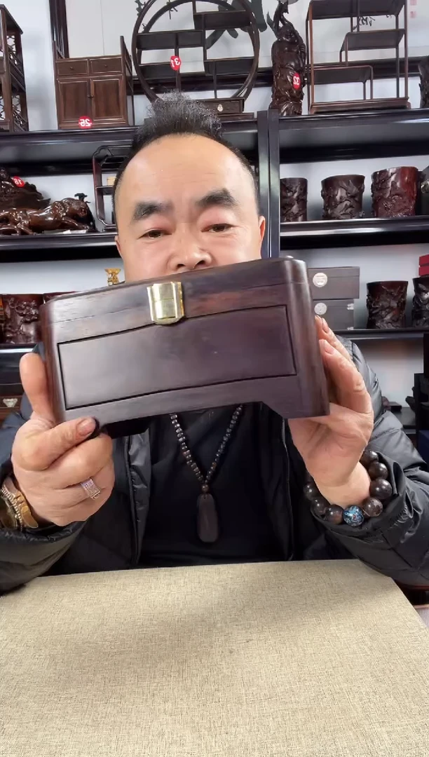 木老李红木工艺品349瑕疵