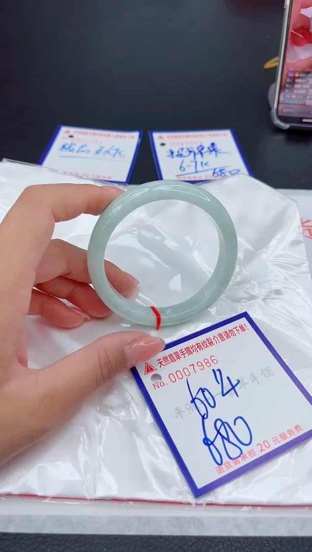 翡翠手镯未镶嵌1111111111